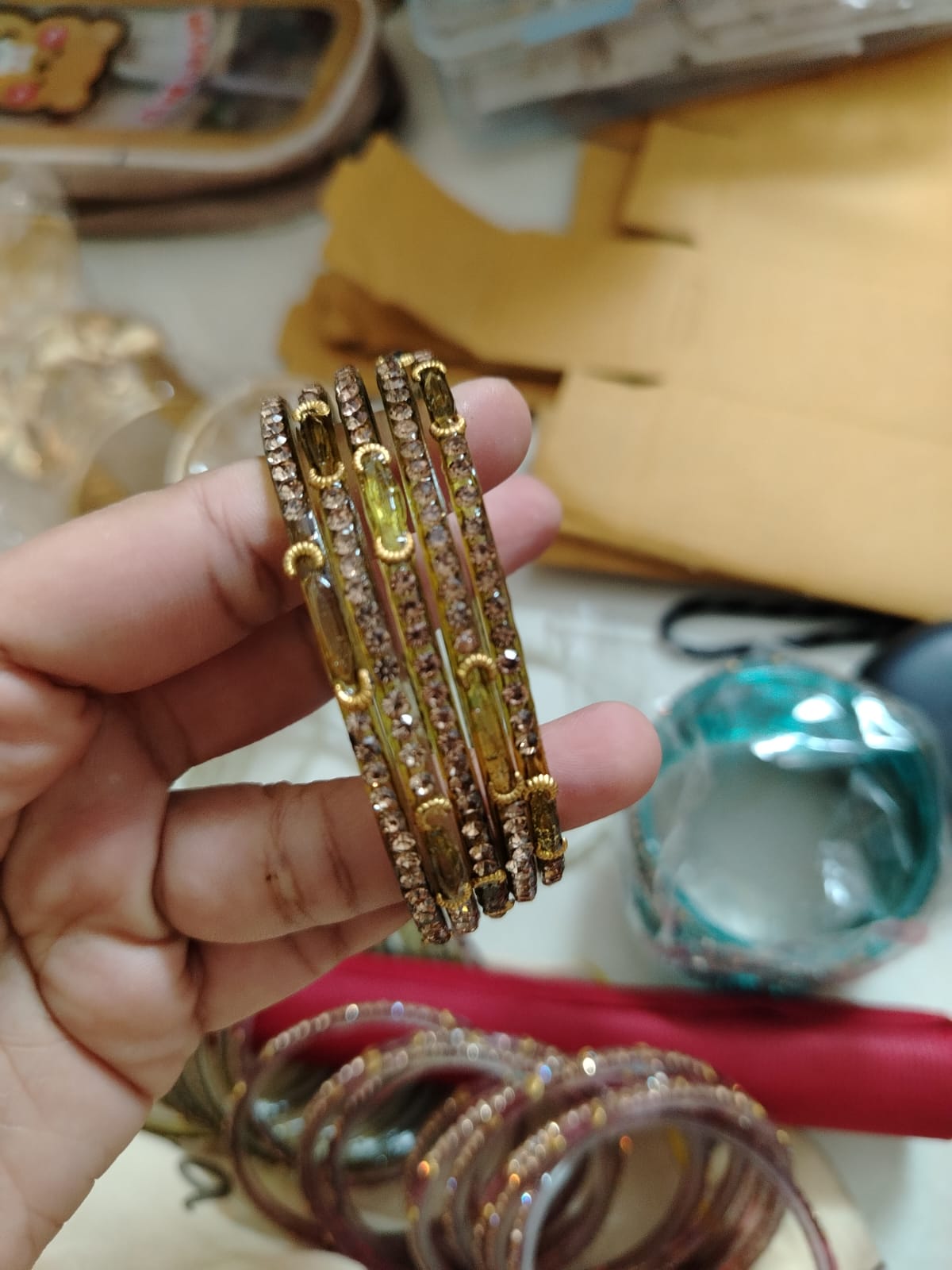 Moon drop kashmiri churi