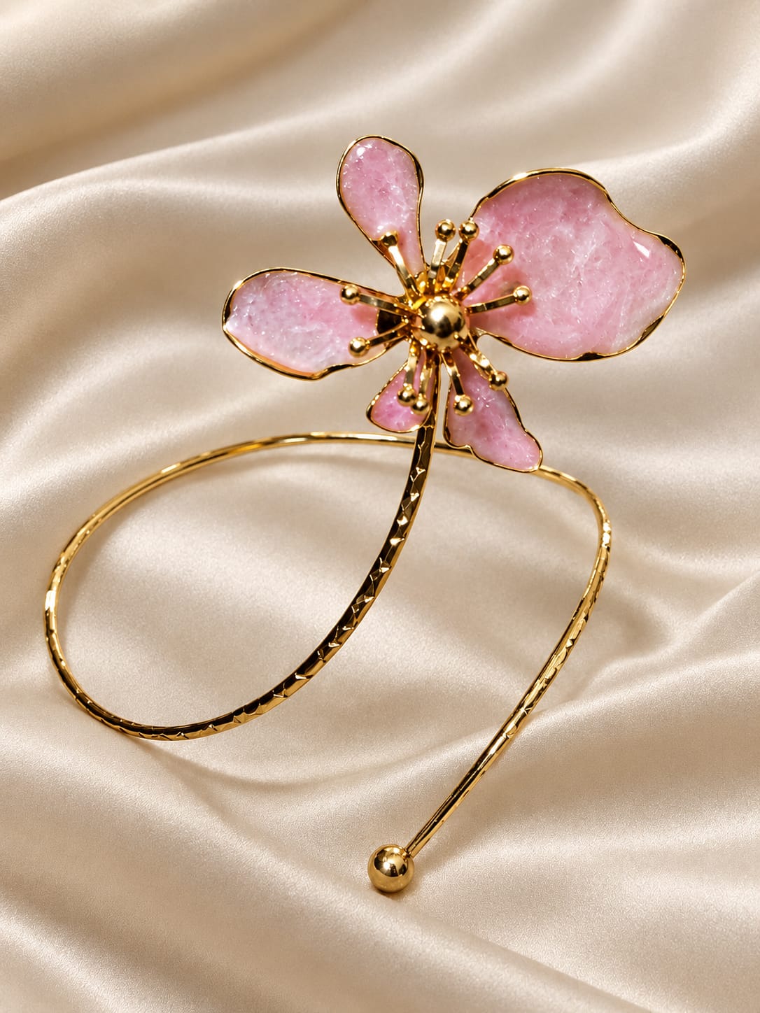 Single flower arm cuff