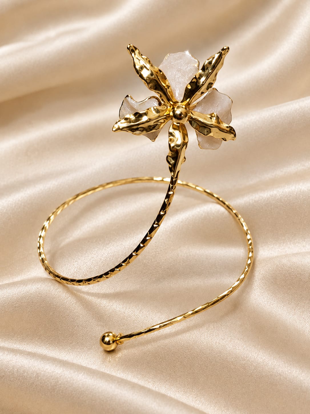 Single flower arm cuff