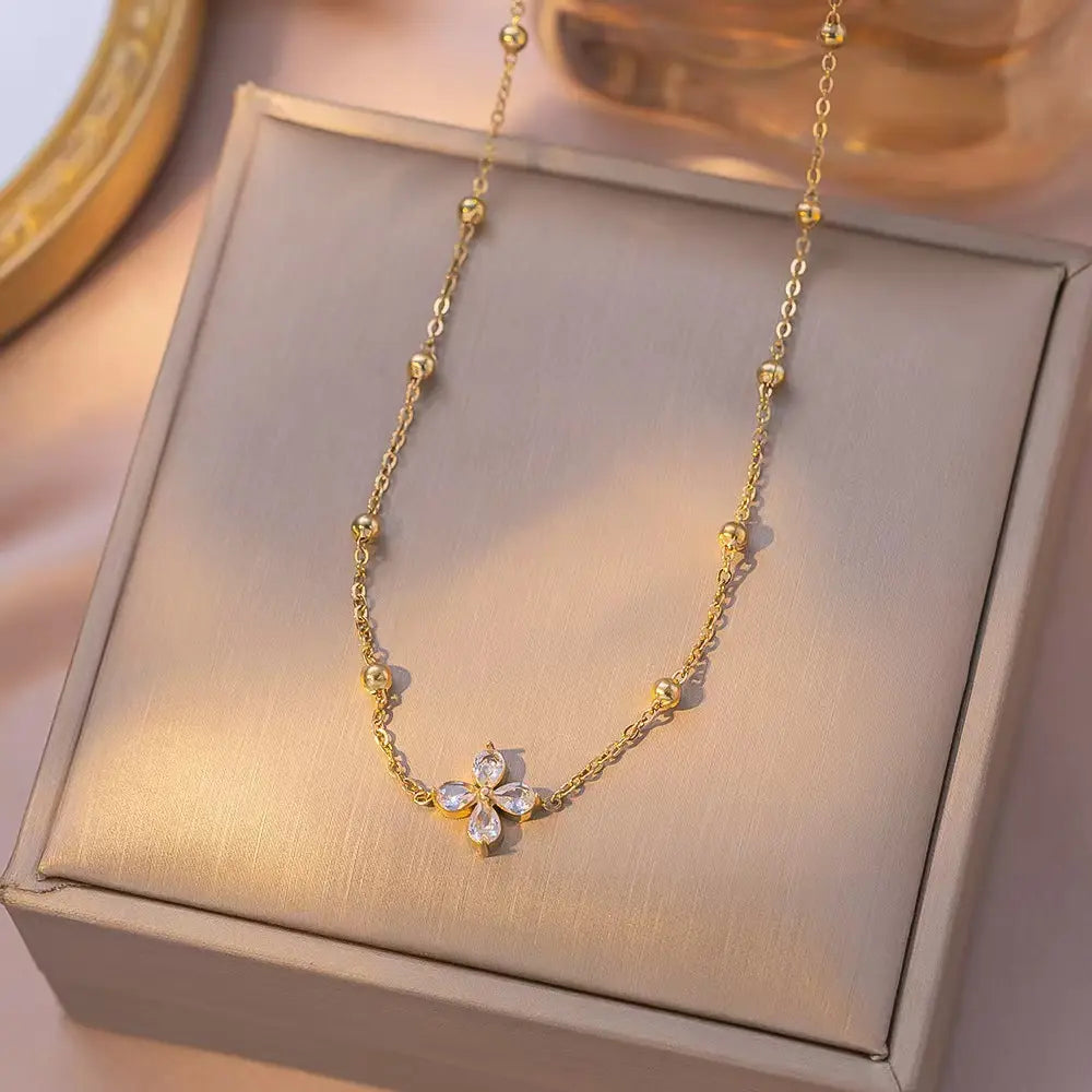 Diamond Four leaf clover color guaranteed necklace