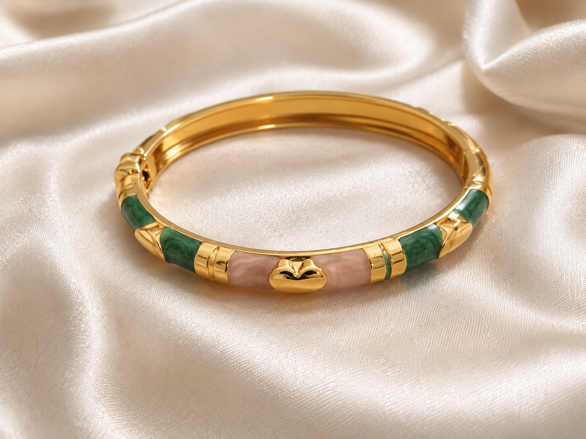 Auramune Enamel Heart Bangle